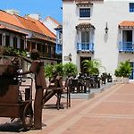 Edificio Nuevo Conquistador