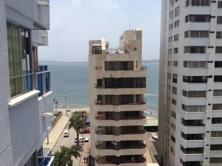 Edificio Nuevo Conquistador